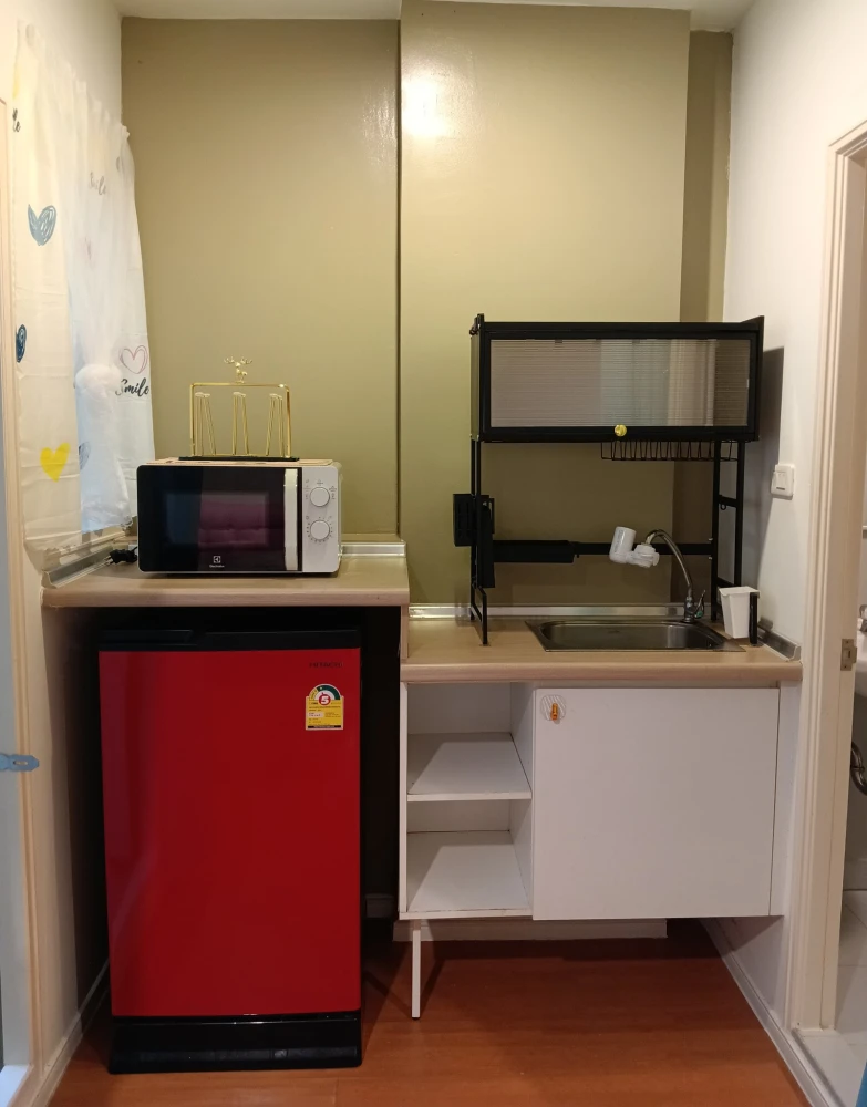 For rent: Lumpini Township Rangsit Klong 1, a nice room with complete furniture and amenities. Just bring your bags and move in!