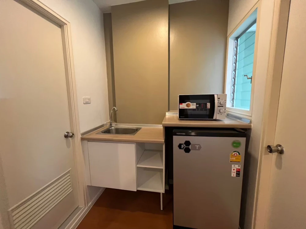 For rent: Lumpini Township Rangsit Klong 1, studio room, fully furnished, at a great price, just bring your bags and move in!