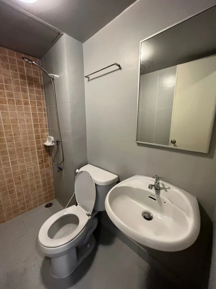 For rent: Lumpini Township Rangsit Klong 1, studio room, fully furnished, at a great price, just bring your bags and move in!