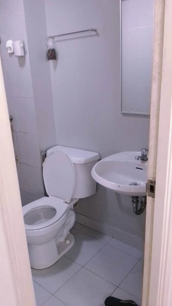 For Rent: Lumpini Township Rangsit Klong 1. Fully furnished, inviting unit—book now!