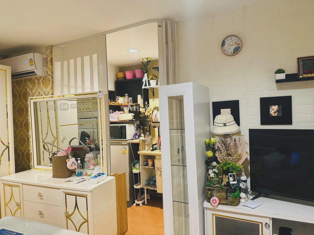 For rent: Lumpini Township Rangsit Klong 1 room, fully furnished, ready to move in. Interested? Hurry and reserve now.