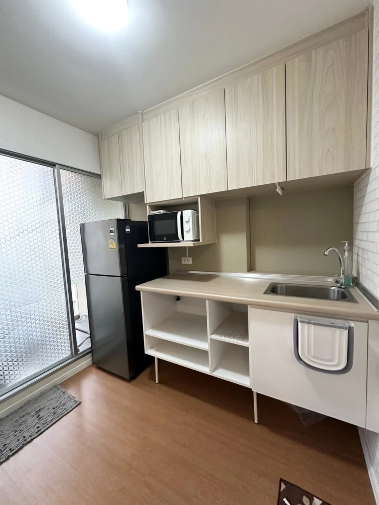 For rent Lumpini township Rangsit Klong 1 room, 1 bedroom, separate from living room, 8th floor (top floor), must arrange.