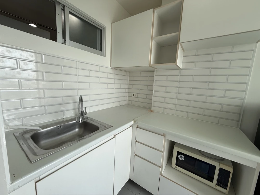 For rent: Lumpini Ville Bangkhae, ready-to-move-in apartment with complete amenities. Amazing price! Book now!