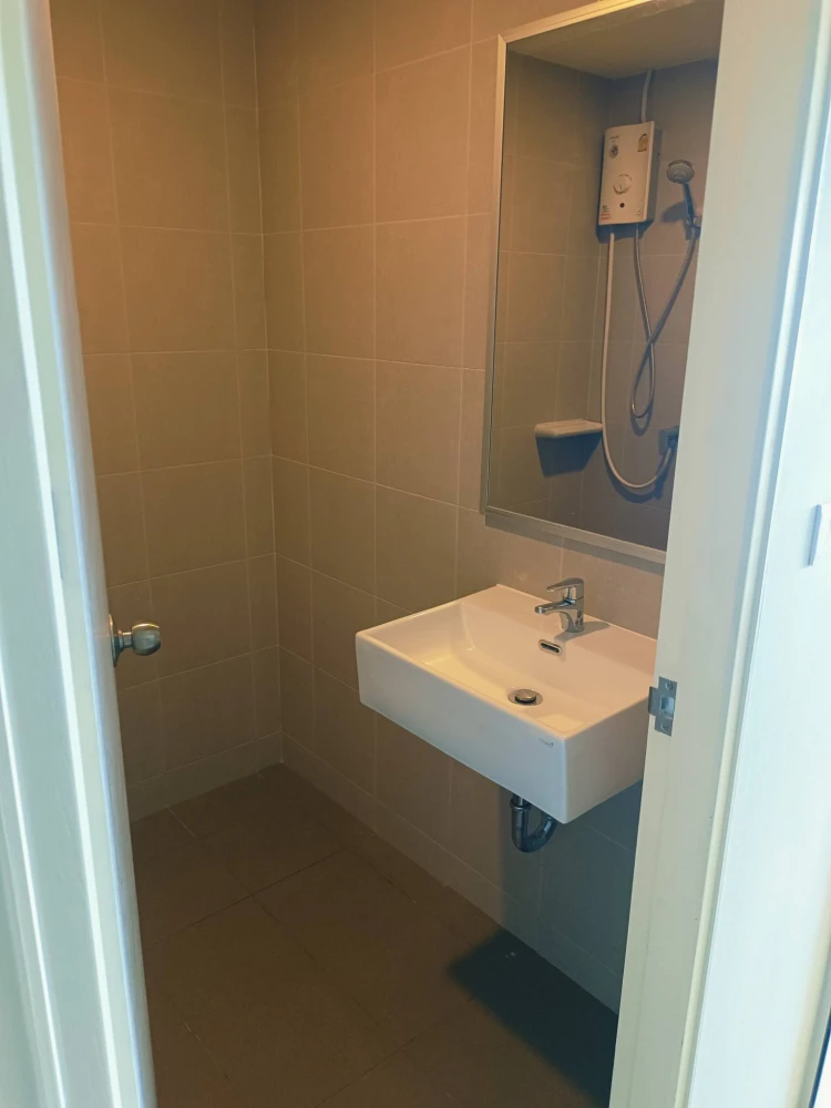 For rent: Lumpini Ville Chaengwattana 17, 15th floor, great view, fully furnished. Book now! (Urgent!)