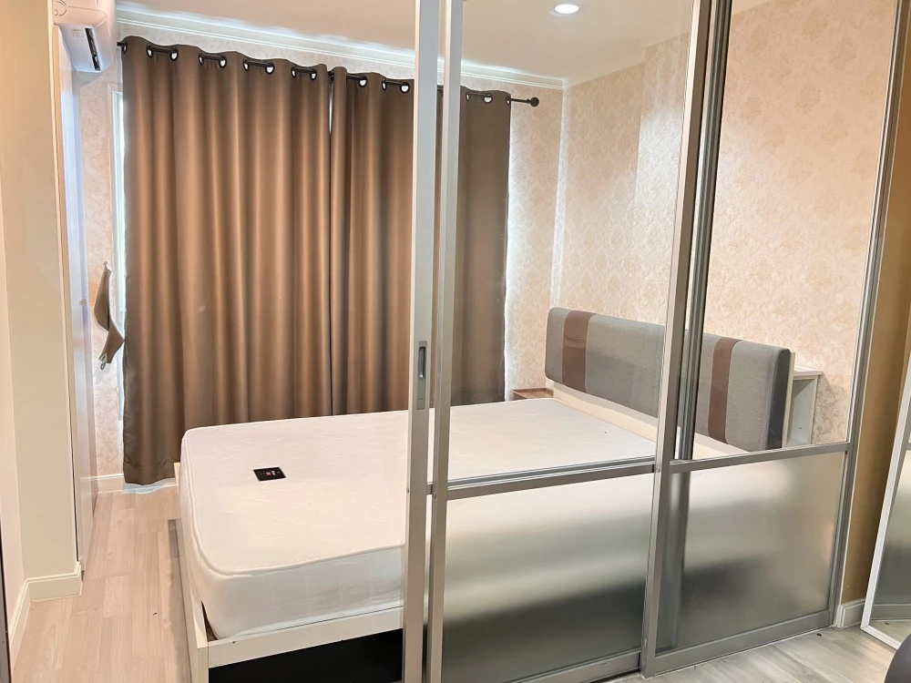For rent: Lumpini Ville Chaengwatthana Pakkret, 1 bedroom, 1 bathroom, fully furnished. Just bring your bags and move in!