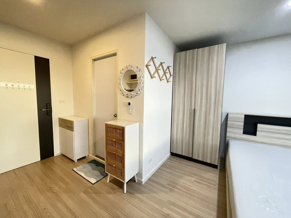 For rent: Lumpini Ville Chaengwatthana-Pakkret Station. Nice room, fully furnished, affordable price. Book now!