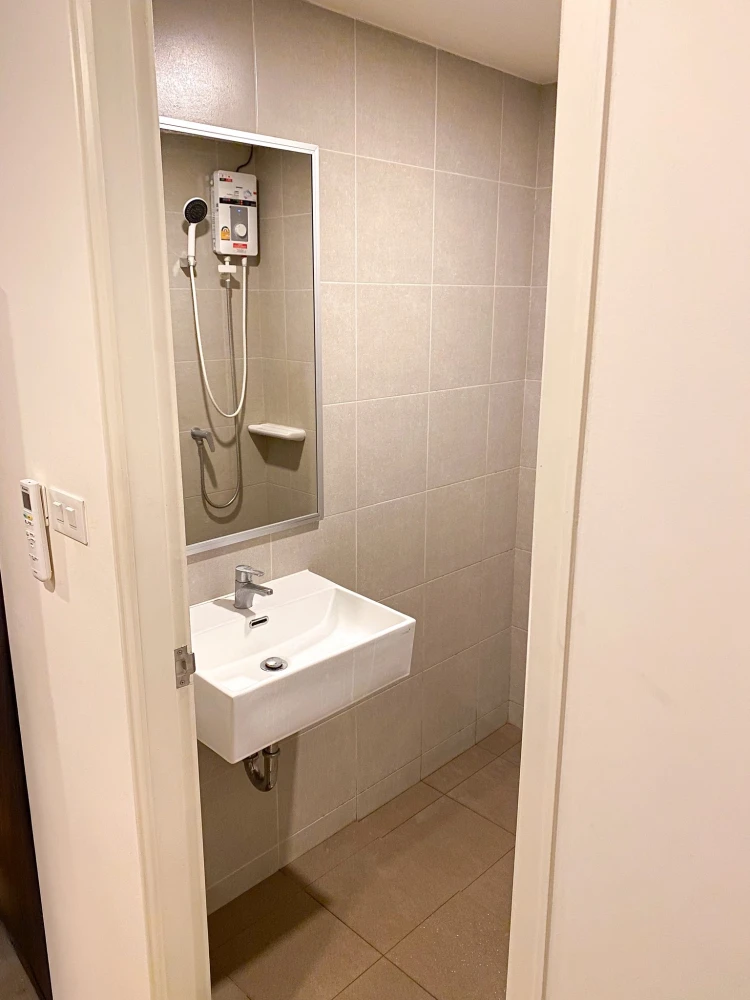 For rent: Lumpini Ville Chaengwatthana-Pakkret Station, ready to move in, fully furnished, affordable price, reserve now!