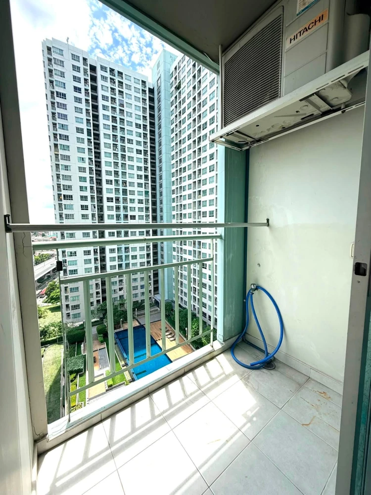 For rent: Lumpini Ville Chaengwatthana Pakkret. Nice room with unobstructed view and good ventilation. Fully furnished. Don't miss out!