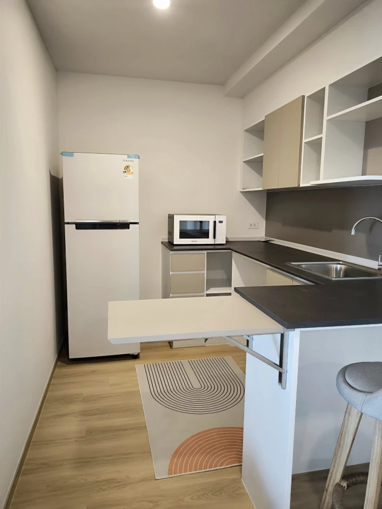 For rent: Lumpini Ville Charan-Fai Chai, 11th floor, fully furnished room, very cool, worth living in, hurry and book now, don't miss out.