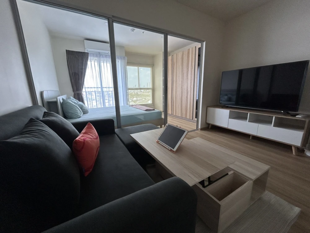 For rent Lumpini Ville Charan-Fai Chai, corner room with privacy, 8th floor, not very high, good price, come and reserve now.