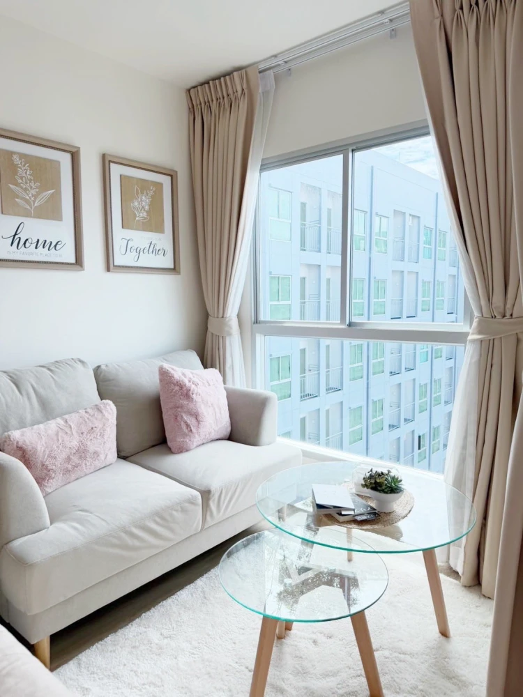 For rent: Lumpini Ville Charan-Fai Chai, beautifully decorated room, 20th floor, fully furnished. Don't miss out on this great deal!