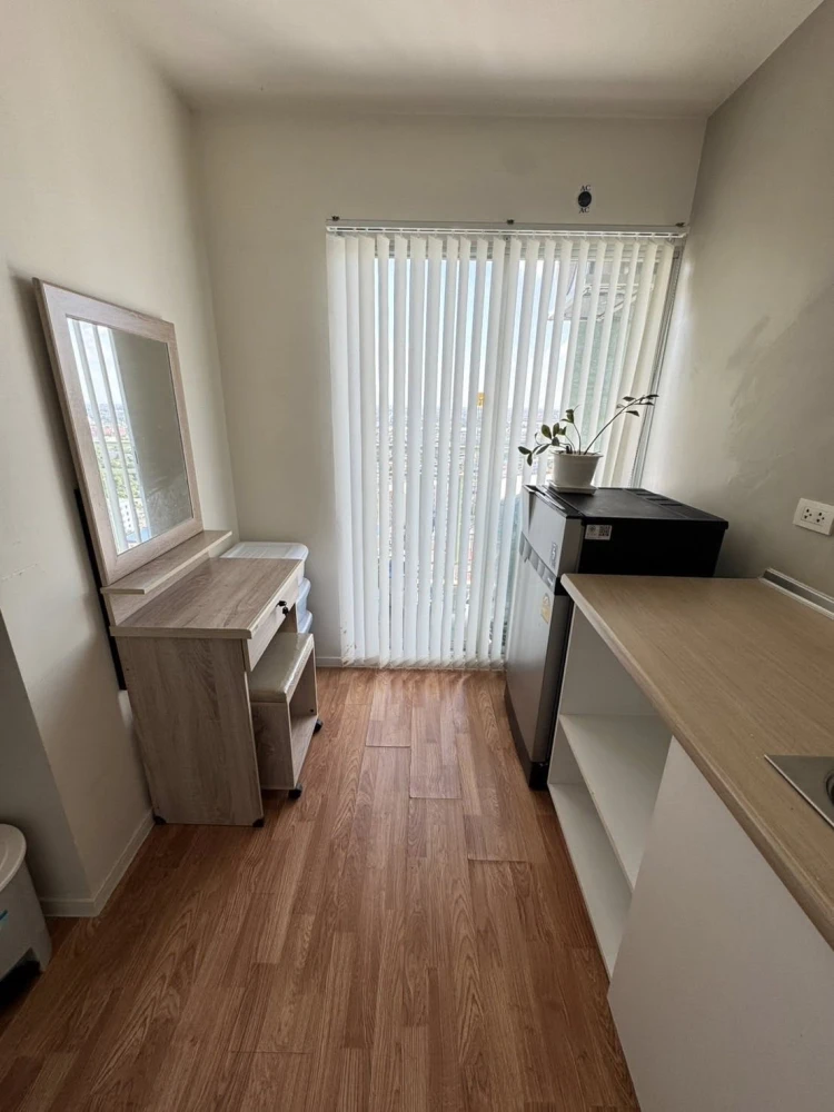 For rent: Lumpini Ville Nakhon In Riverview, high floor unit, fully furnished, complete amenities. Book now!