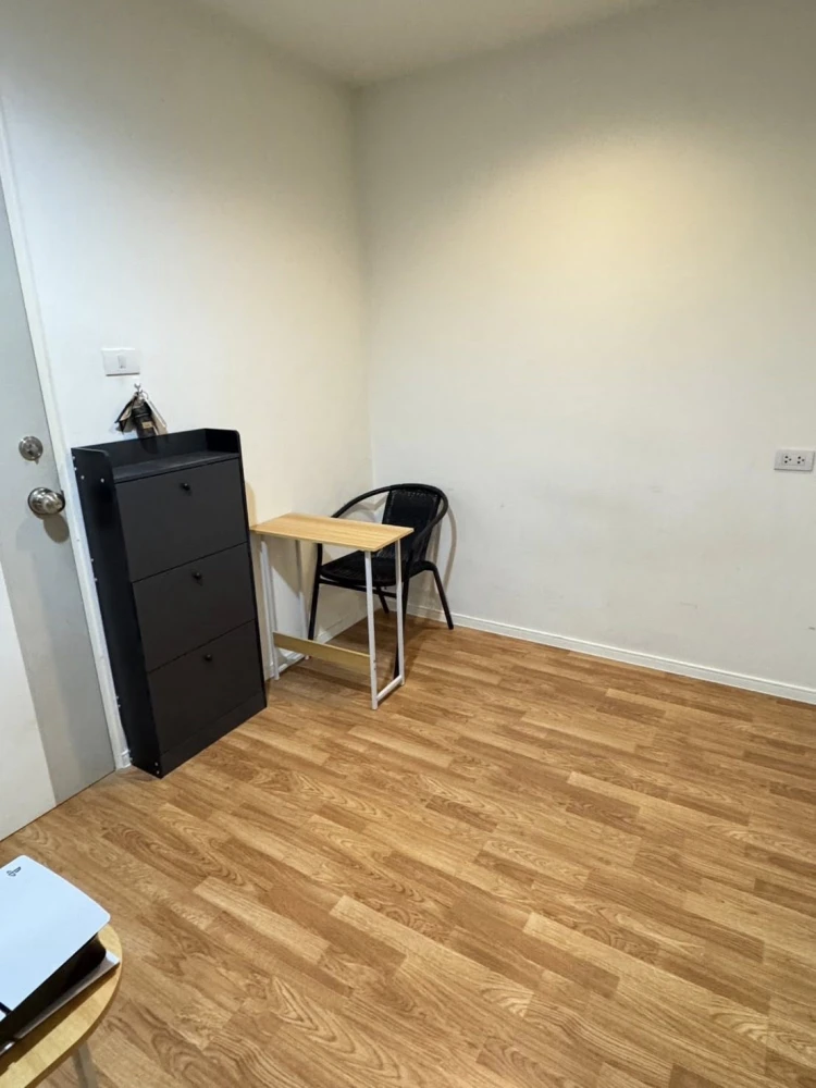 For rent: Lumpini Ville Nakhon In Riverview, high floor unit, fully furnished, complete amenities. Book now!