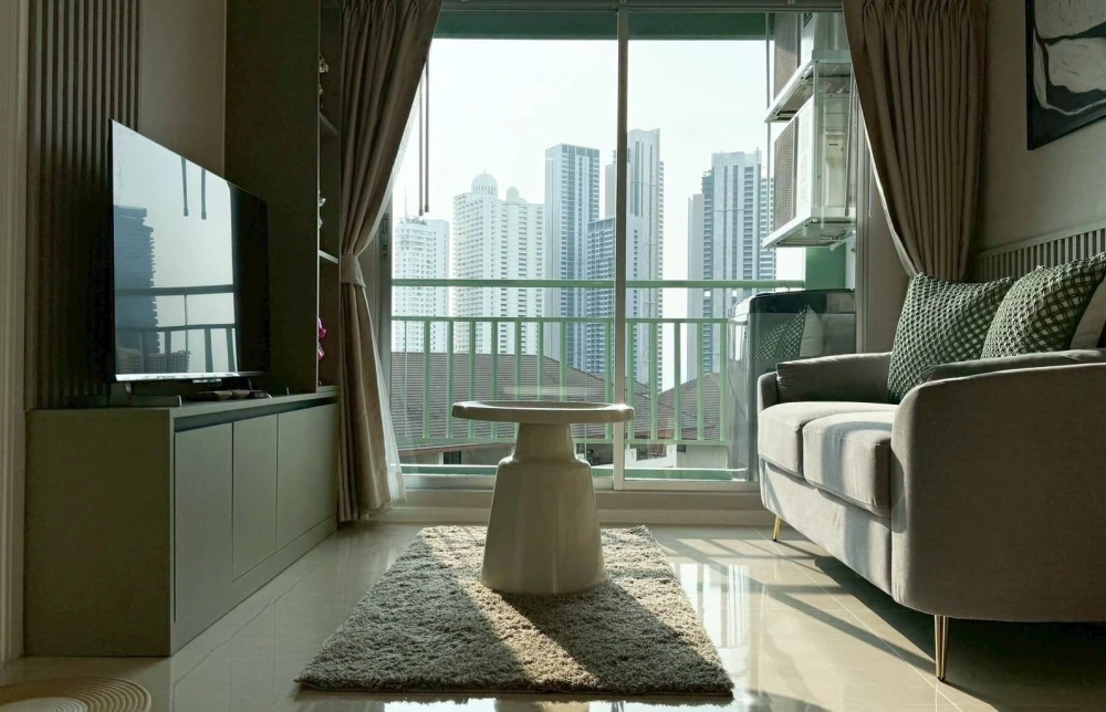 For rent: Lumpini Ville Naklua - Wongamat, 1 bedroom, 1 bathroom, good location, sea view. Can you not book it?