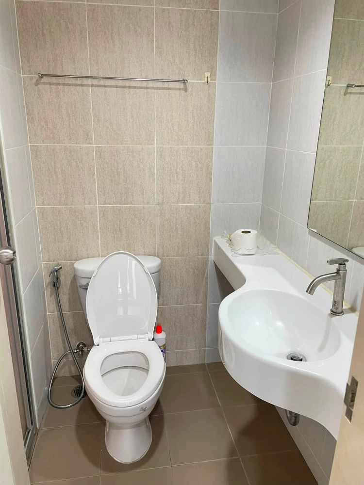 For rent: Lumpini Ville Naklua - Wongamat, 16th floor unit, fully furnished, stunning unblocked sea view. Book now!