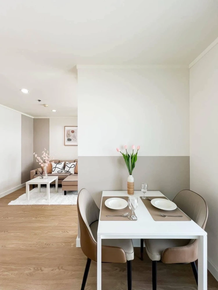 For rent: Lumpini Ville Naklua - Wongamat, beautifully decorated unit on the 10th floor, fully furnished. Book now!