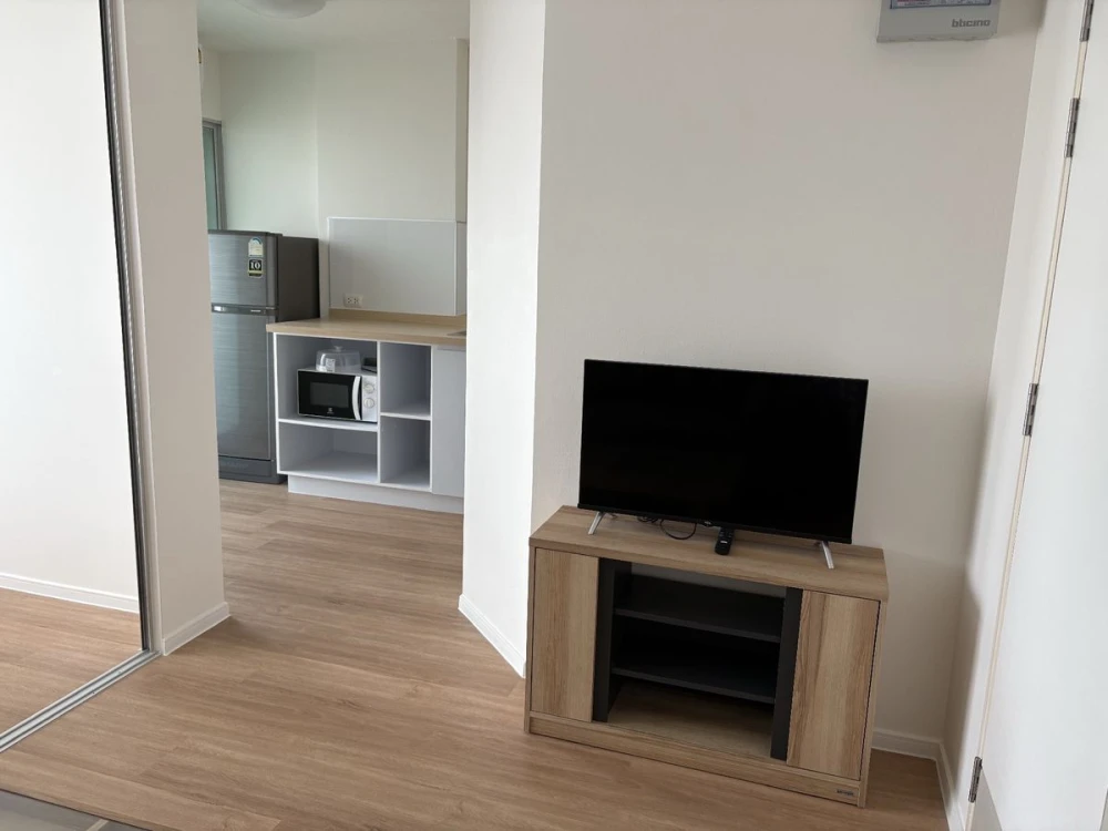 For rent: Lumpini Ville Onnut – Ladkrabang, 4th floor, fully furnished, ready to move in. Book now!