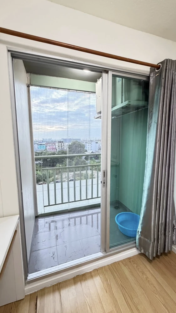 For rent: Lumpini Ville Onnut – Ladkrabang, a lovely room on the 7th floor, fully furnished, beautiful view, not blocked, reserve now!