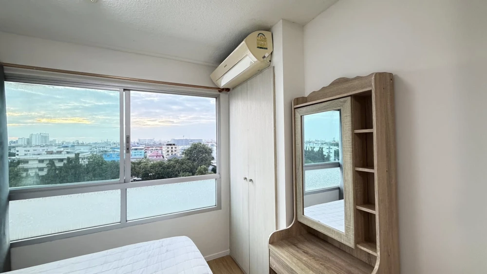 For rent: Lumpini Ville Onnut – Ladkrabang, a lovely room on the 7th floor, fully furnished, beautiful view, not blocked, reserve now!