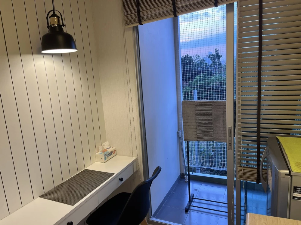 For rent: Lumpini Ville Onnut – Ladkrabang. Nicely decorated room with high-quality built-in furniture. Amazing price! Book now, don't miss out!