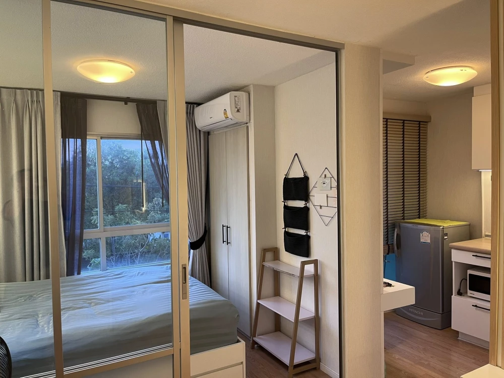 For rent: Lumpini Ville Onnut – Ladkrabang. Nicely decorated room with high-quality built-in furniture. Amazing price! Book now, don't miss out!