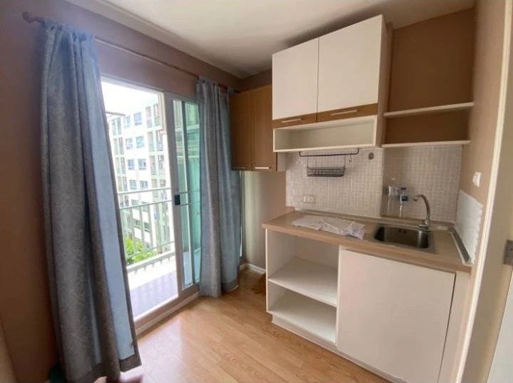 For rent Lumpini ville onnut 46, nice room, good location, full facilities, at a very good price. Hurry and book now.