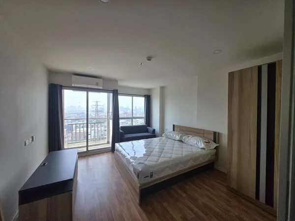 For rent: Lumpini Ville Pattanakarn-Srinakarin, 21st floor, pool view, fully furnished, interested, reserve now, urgent.