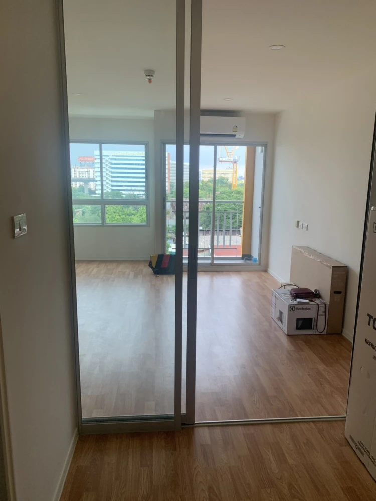 For rent: Lumpini Ville Pattanakarn-Srinakarin, 7th floor, fully furnished, very livable. Book now! (Urgent!)