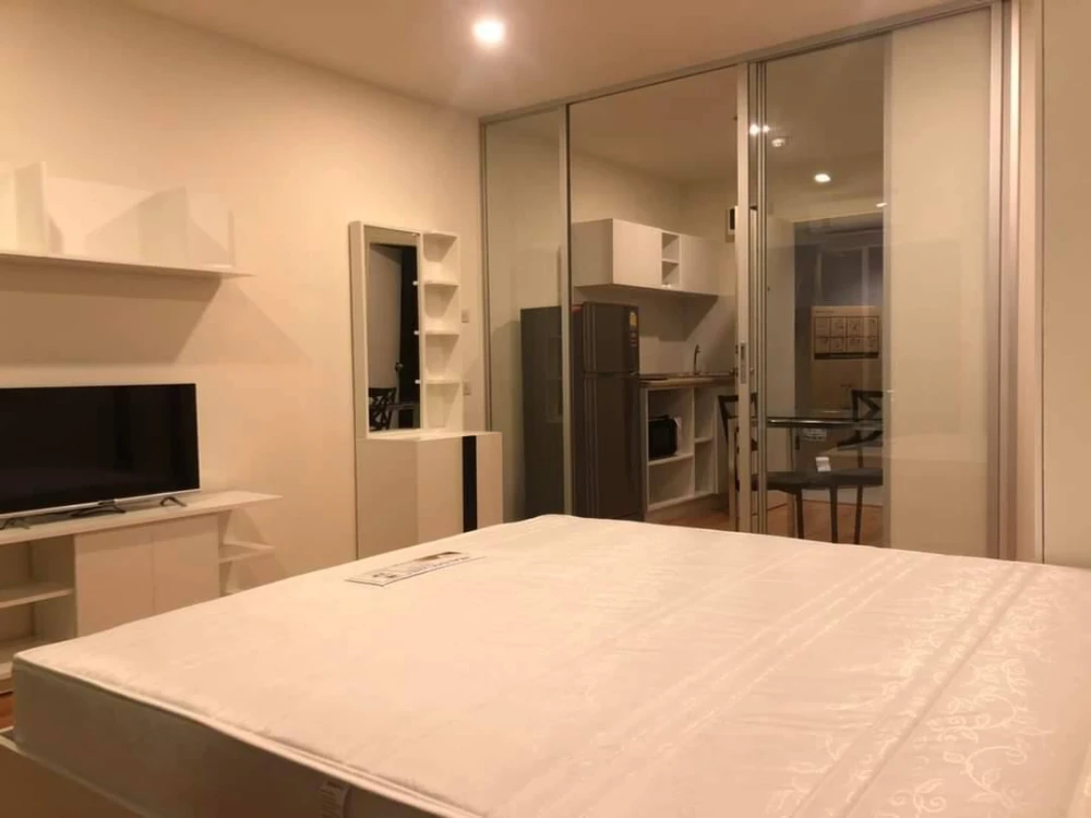 For rent: Lumpini Ville Pattanakarn-Srinakarin. Just bring your bag and move in. Fully furnished. Reserve now!