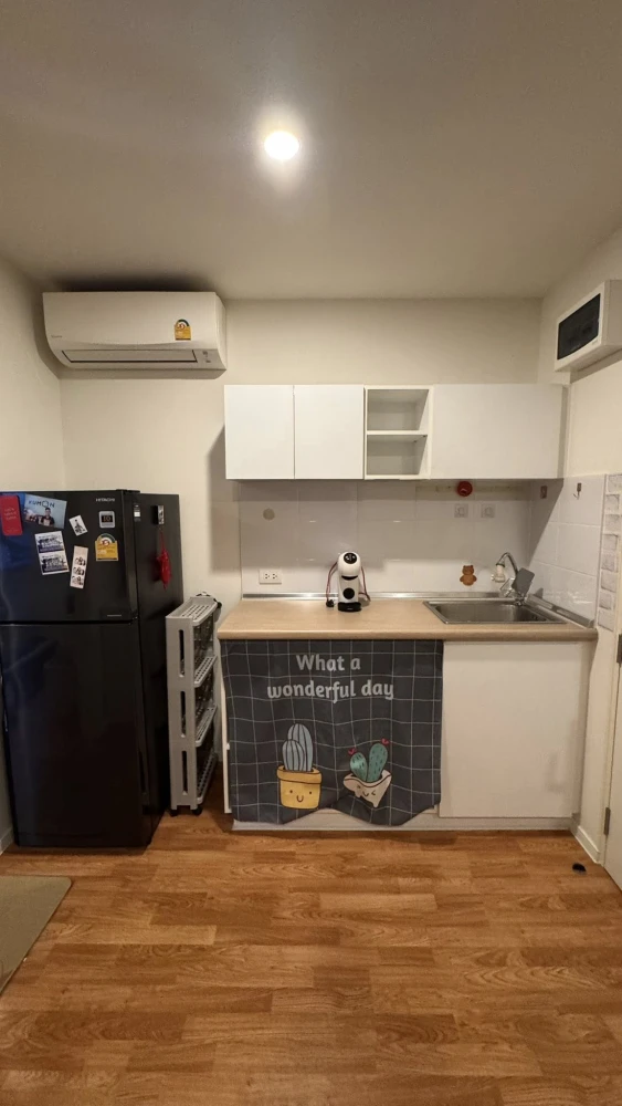 For rent: Lumpini Ville Pattanakarn-Srinakarin, ready-to-move-in unit, high floor, stunning panoramic views. Book now!