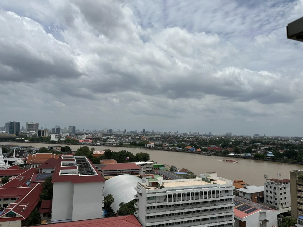 For rent: Lumpini Ville Phibulsongkhram-Riverview, 1 bedroom, 1 bathroom, beautifully wallpapered, beautiful river view, no blocking, reserve now!
