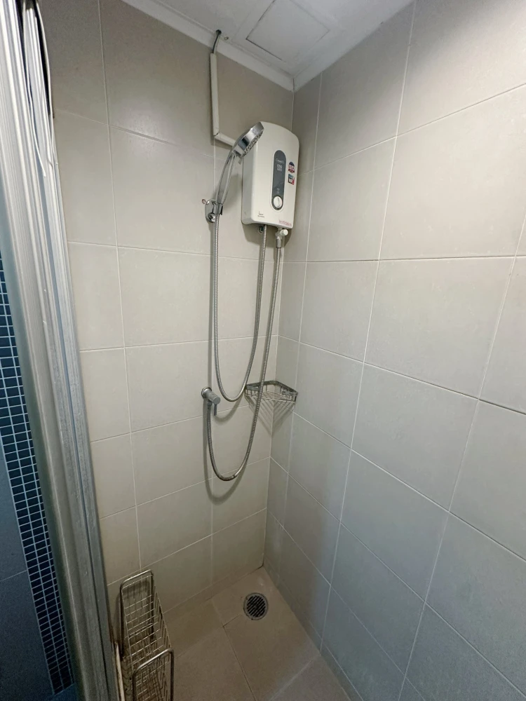 For rent: Lumpini Ville Phibulsongkhram-Riverview, 18th floor unit, fully furnished, great location. Book now!