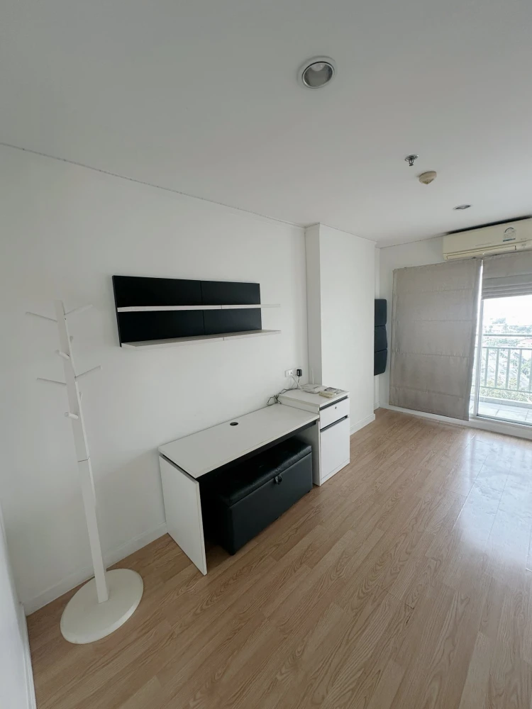 For rent: Lumpini Ville Phibulsongkhram-Riverview, 18th floor unit, fully furnished, great location. Book now!
