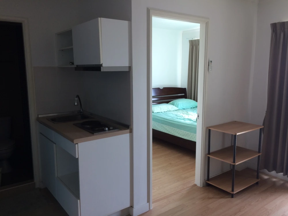 For rent: Lumpini Ville Phibulsongkhram-Riverview, ready-to-move-in unit at an affordable price. High floor with river view. Don't miss out on this gr