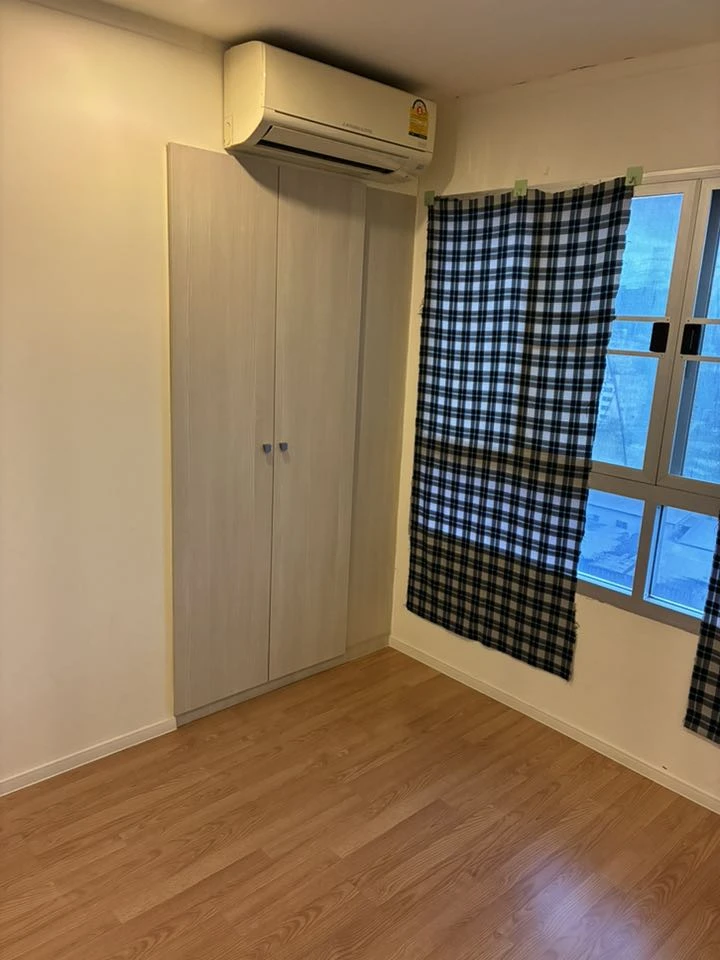 For rent: Lumpini Ville Prachachuen-Pongpetch 2, 11th floor, spacious room, nice to live in, reserve now, urgent.