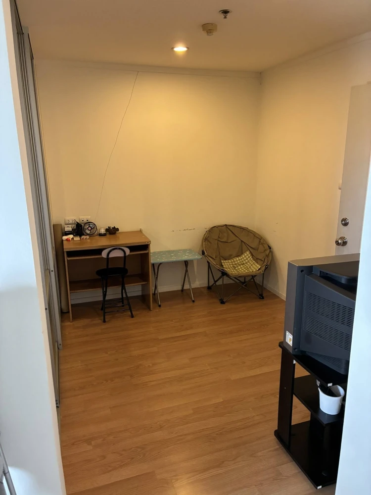 For rent: Lumpini Ville Prachachuen-Pongpetch 2, 11th floor, spacious room, nice to live in, reserve now, urgent.