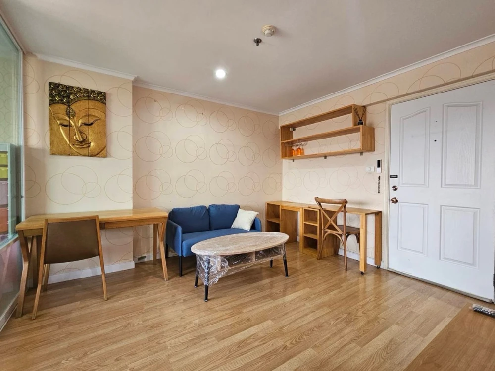 For rent: Lumpini Ville Prachachuen-Pongpetch, 11th floor, partitioned unit, fully furnished. Book now!