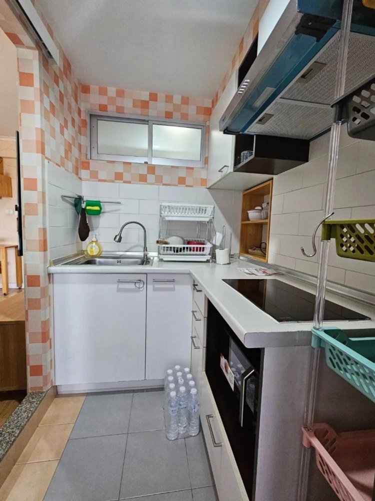 For rent: Lumpini Ville Prachachuen-Pongpetch, 11th floor, partitioned unit, fully furnished. Book now!