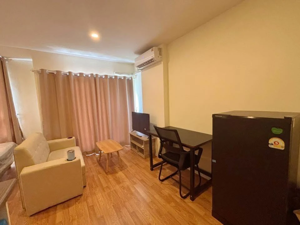 For rent: Lumpini Ville Pranangklao-Riverview, 4th floor, nice, fully furnished unit. Book now!