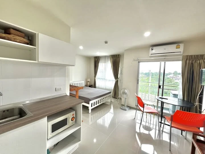 For rent: Lumpini Ville Pranangklao-Riverview, ready-to-move-in unit at an affordable price. Complete amenities. Book now!
