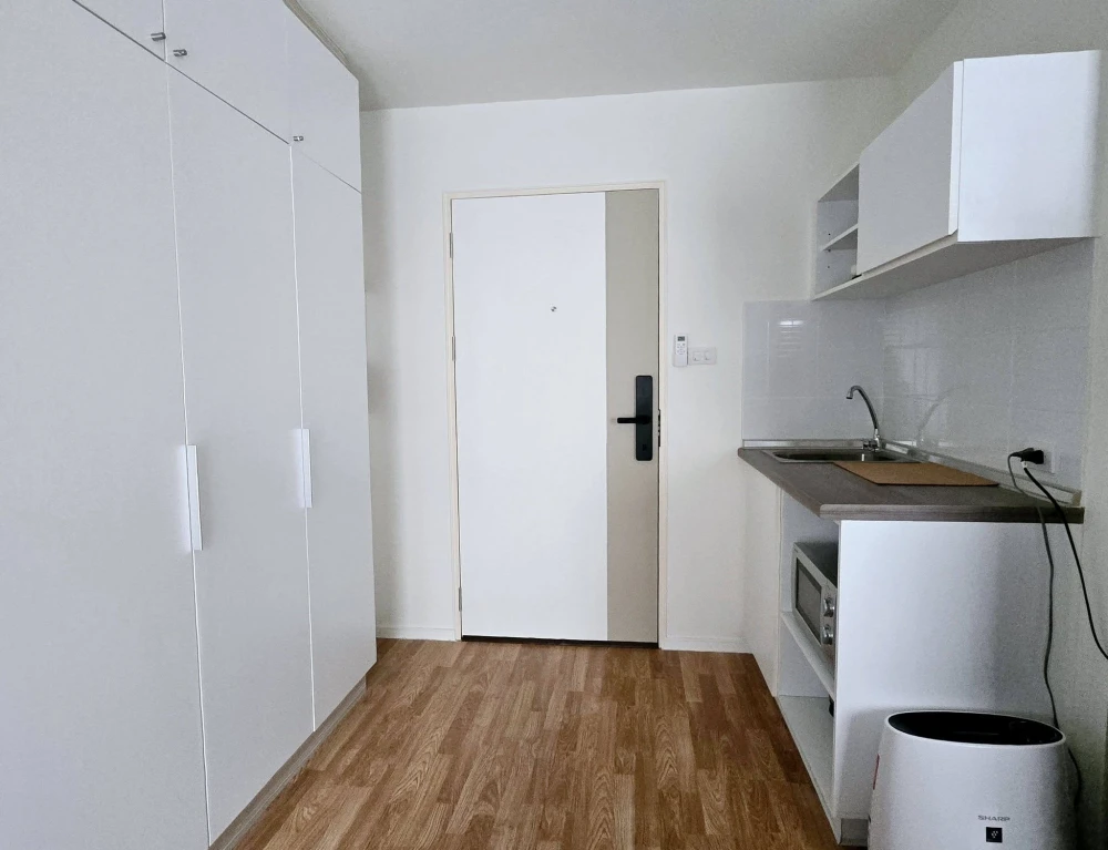 For rent: Lumpini Ville Pranangklao-Riverview, beautifully decorated minimalist-style room with full furnishings. Just bring your suitcase and move in