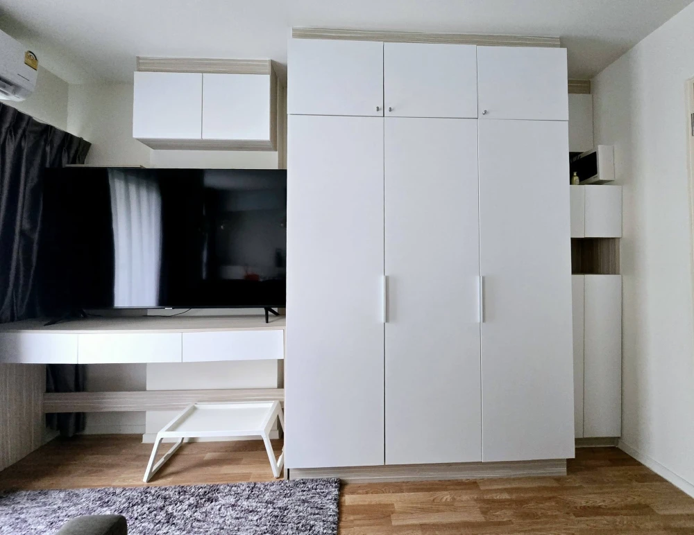 For rent: Lumpini Ville Pranangklao-Riverview, beautifully decorated minimalist-style room with full furnishings. Just bring your suitcase and move in