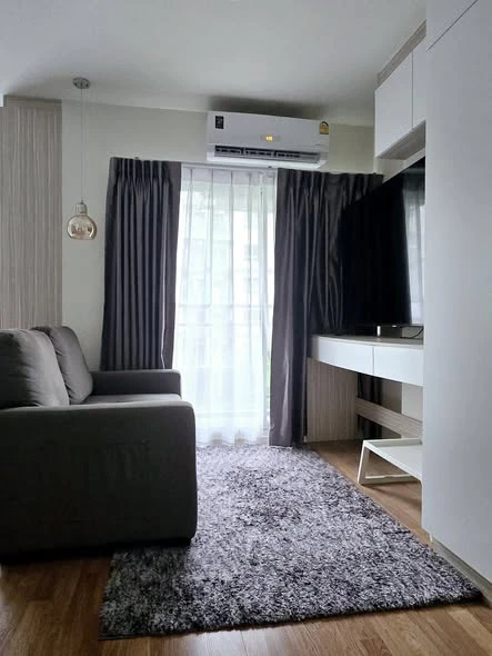 For rent: Lumpini Ville Pranangklao-Riverview, beautifully decorated minimalist-style room with full furnishings. Just bring your suitcase and move in
