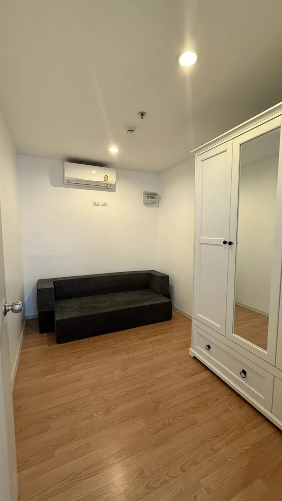 For rent: Lumpini Ville Ramkhamhaeng 60/2, high floor, ready to move in, fully furnished, reserve now.