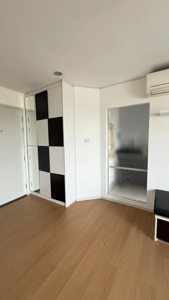 For rent: Lumpini Ville Ramkhamhaeng 60/2, high floor, ready to move in, fully furnished, reserve now.