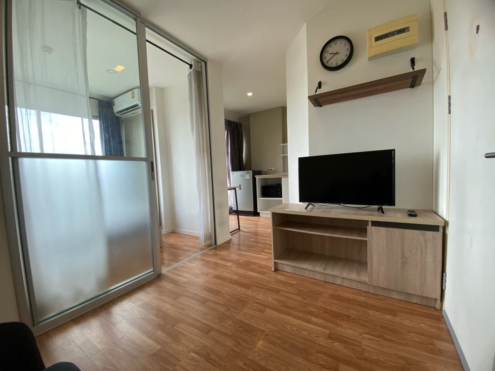 For rent: Lumpini Ville Ratchaphruek-Bangwaek, 8th floor, fully furnished, very livable. Book now! (Urgent!)