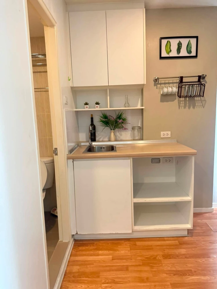 For rent: Lumpini Ville Ratchaphruek-Bangwaek. A nice, well-partitioned room with separate zones. Book now!