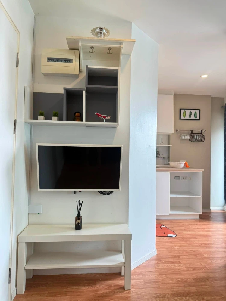 For rent: Lumpini Ville Ratchaphruek-Bangwaek. A nice, well-partitioned room with separate zones. Book now!