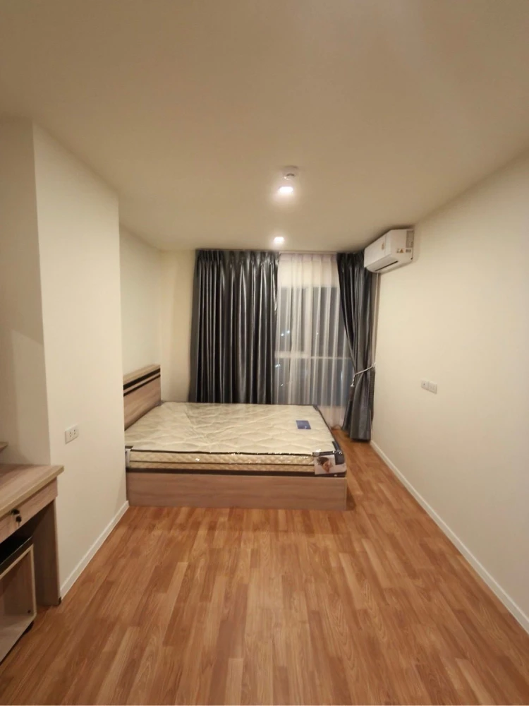For rent: Lumpini Ville Sukhumvit 101/1-Punnawithi, north-facing room, cool breeze, lots of usable space. Can you not book it?