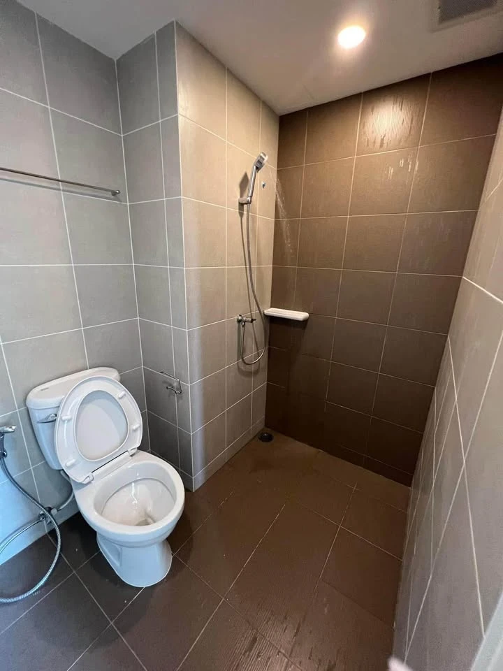 For rent: Lumpini Ville Sukhumvit 101/1-Punnawithi. A lovely room in a great location with an unobstructed view and good feng shui. Book now!